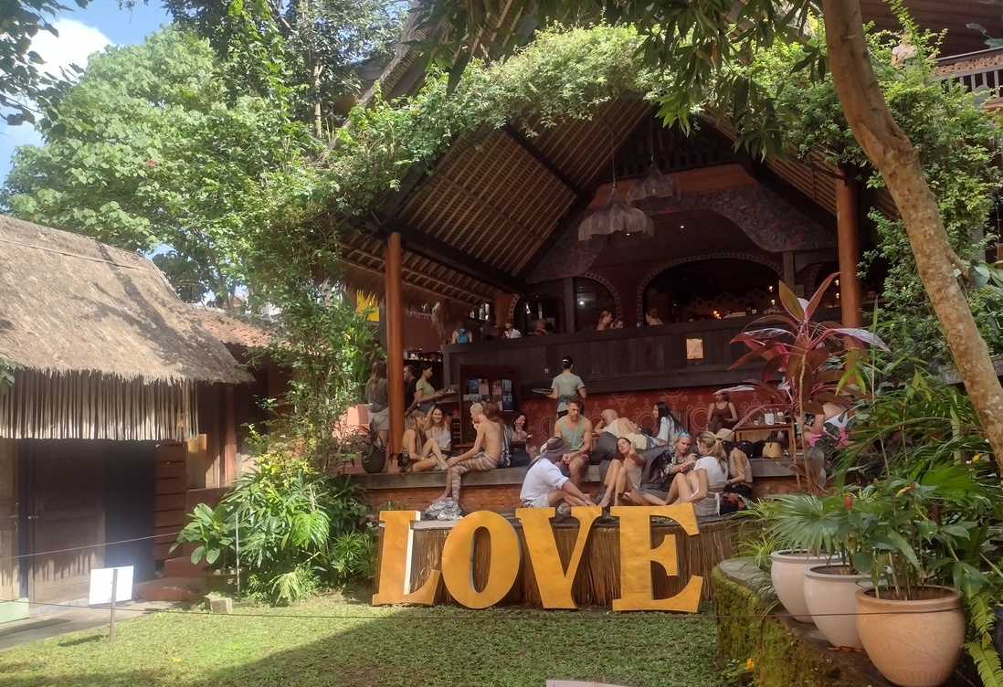 Yogis at the Yoga Barn