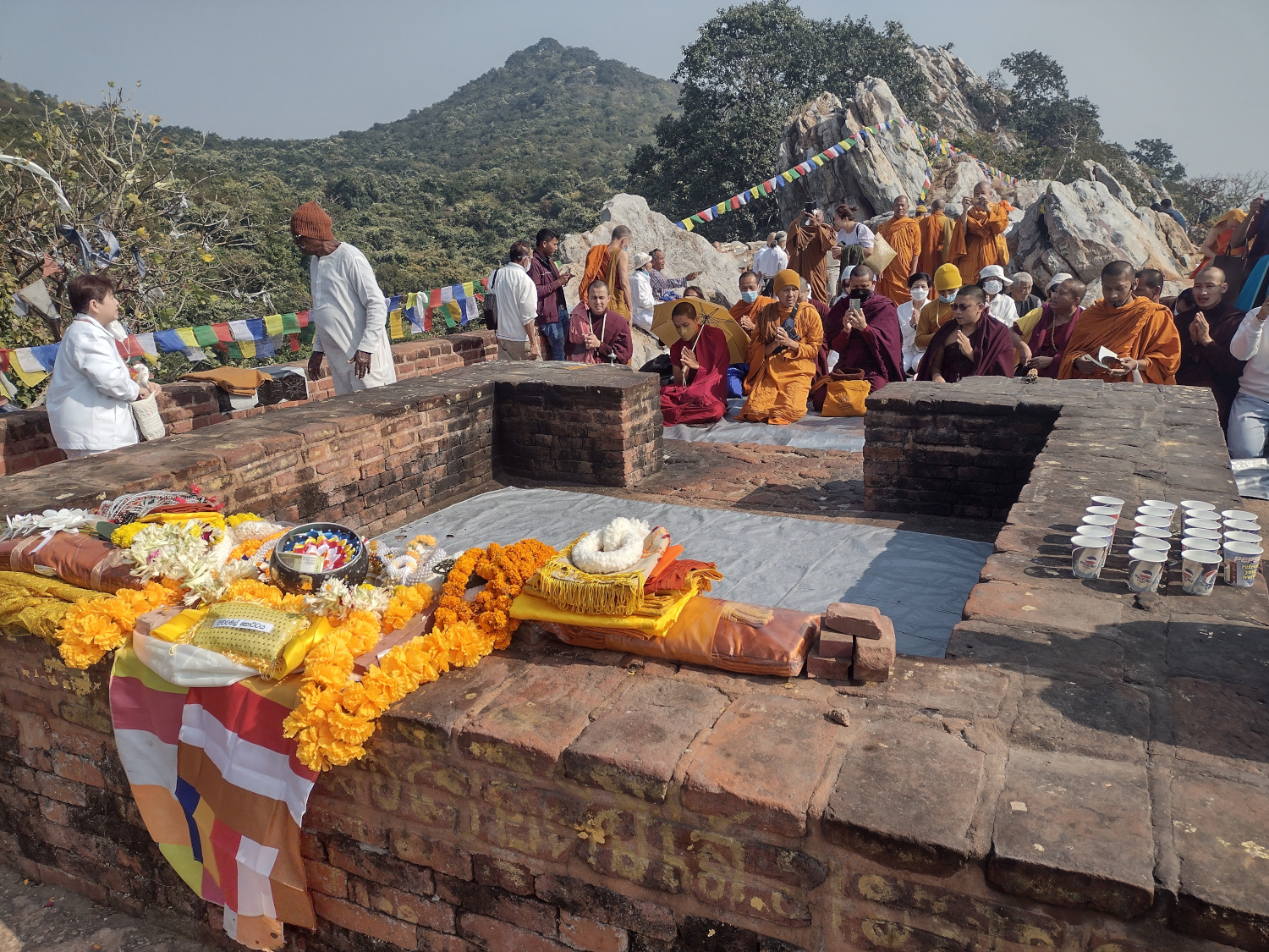 Vultures Peak monks chanting